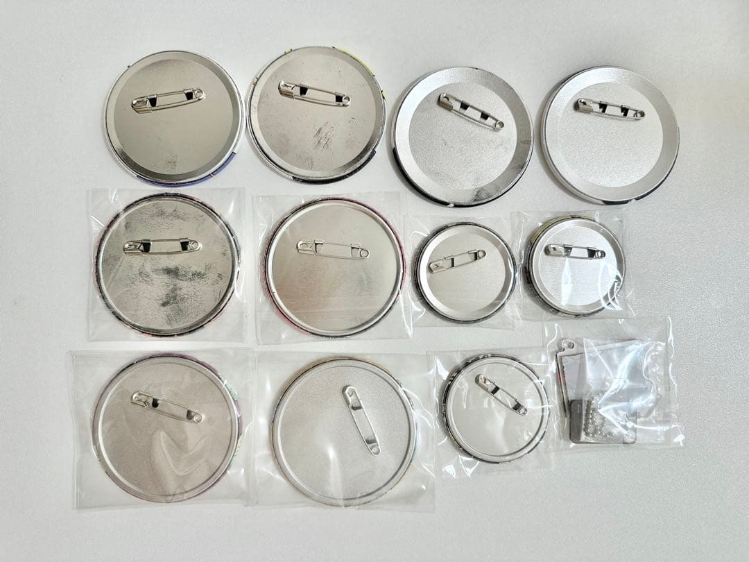 NARUTO 　サソリ　デイダラ　缶バッジ　アクリルスタンド　ゼット