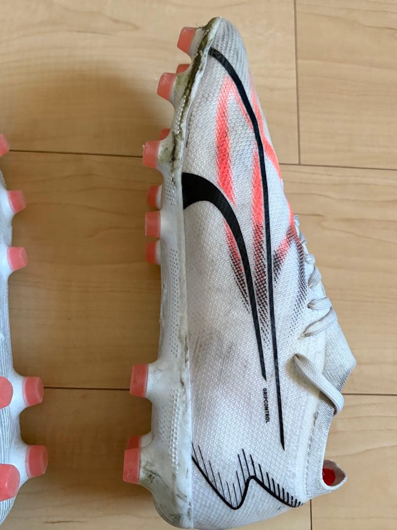 Puma ウルトラ　サッカースパイクHG ホワイト/オレンジ