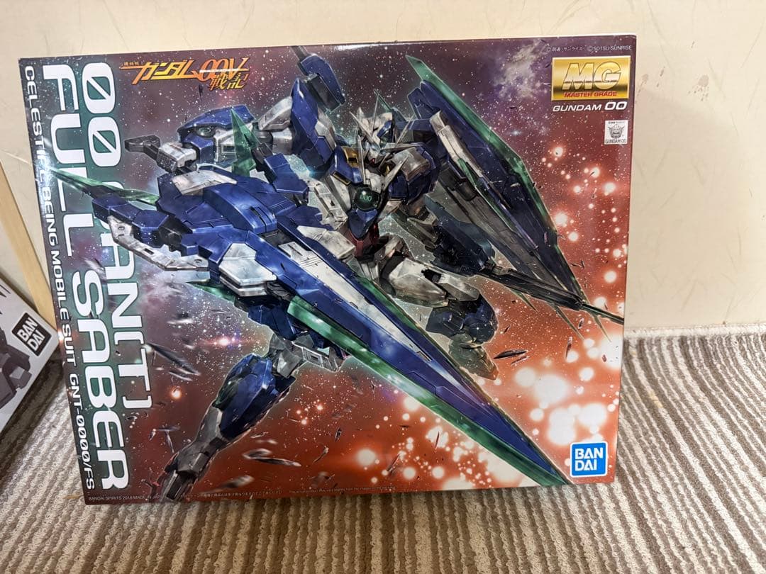 MG 1/100 ダブルオークアンタフルセイバー