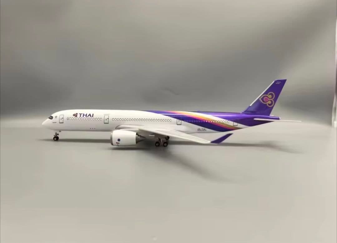 タイ国際航空 A350-900 モデルプレーン 47cm LED点灯