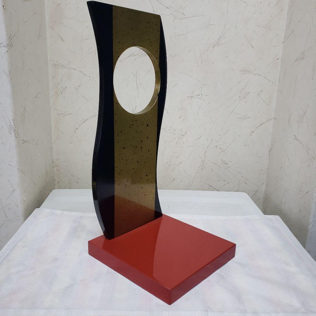 Ｂフライデーモダンアート日輪飾り台 彫刻 黒と金のグラデーション