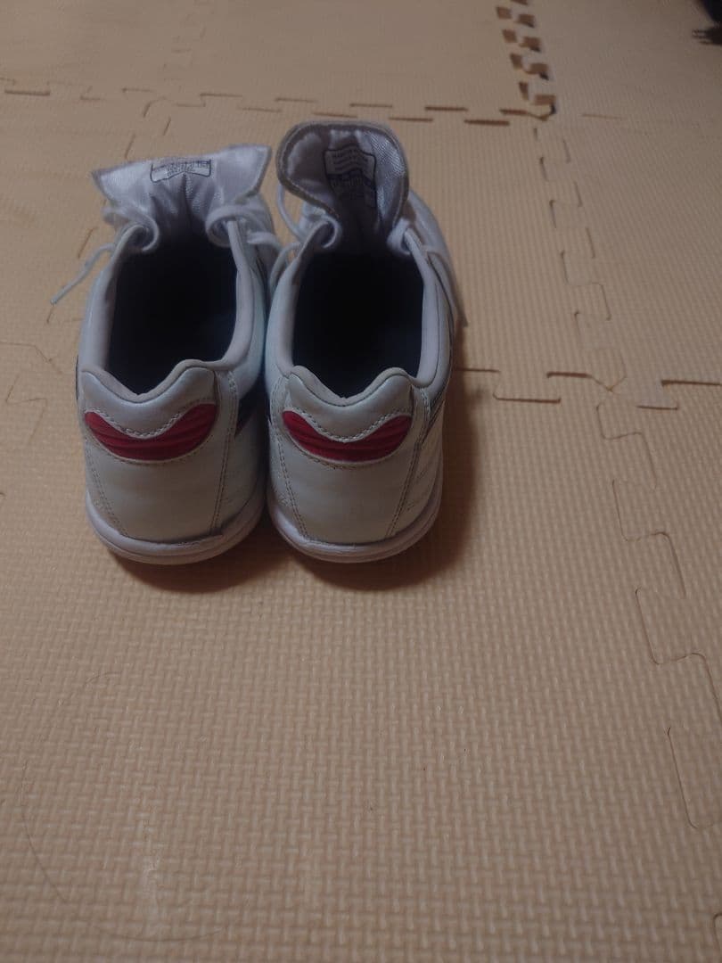 Mizunoモレリア フットサルシューズ ホワイト/ネイビー