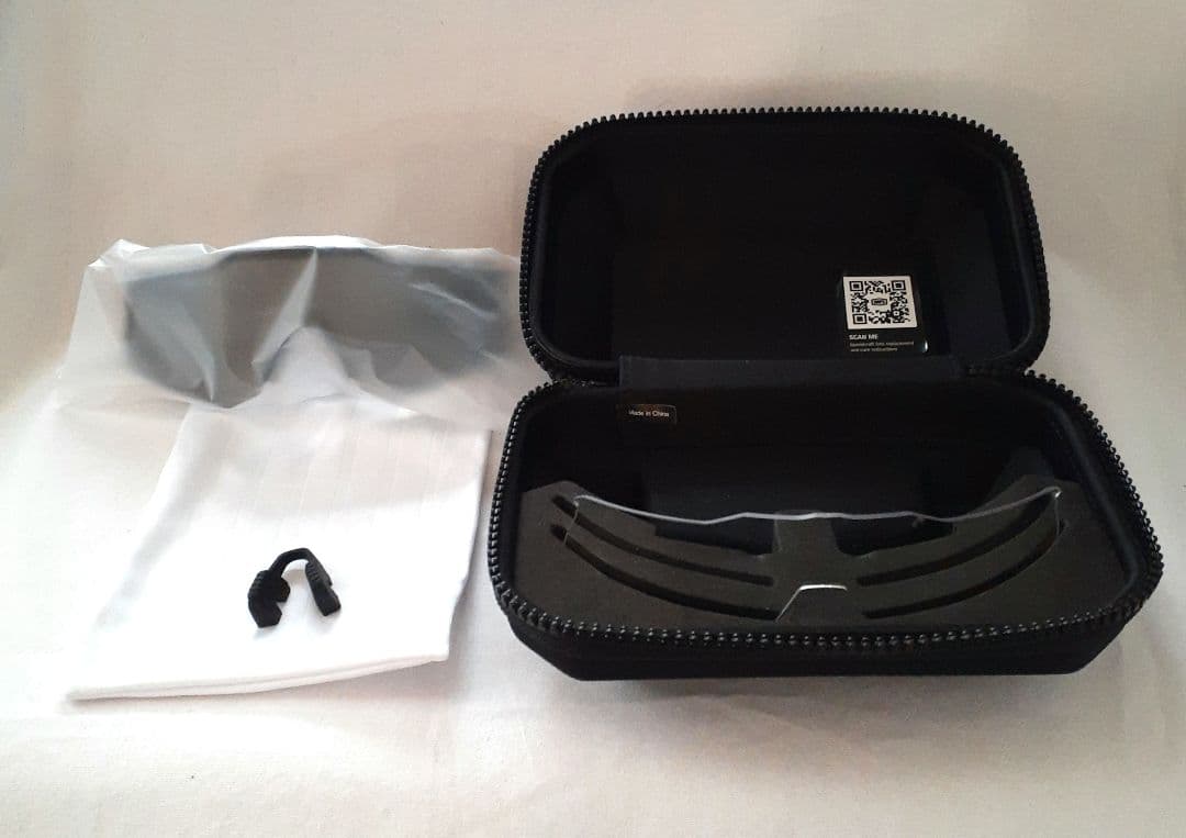 100% Speedcraft XS ブラック ワンハンドレッド サングラス