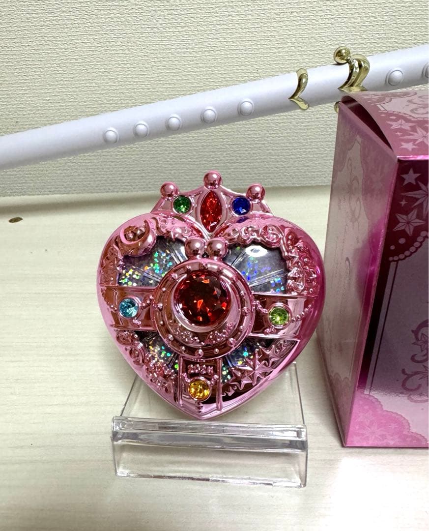 セーラームーン　シャイニングムーンパウダー2024