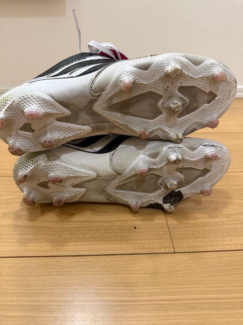 ブ*ン様 アディダス　プレデタープレシジョン.1 FG