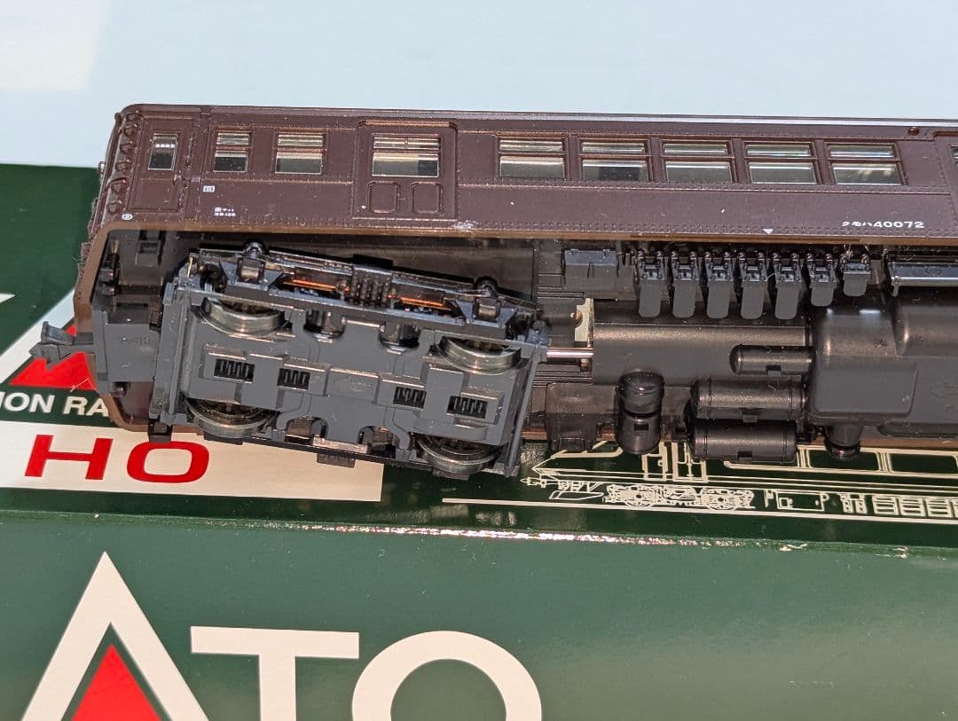 KATO　クモハ４０　【1-422】 純正室内灯点灯　HOゲージ