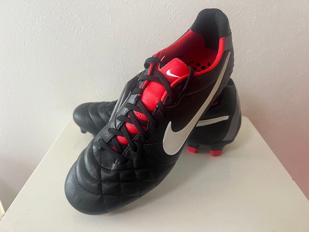 シューズ NIKE TIEMPO LEGEND IV FG