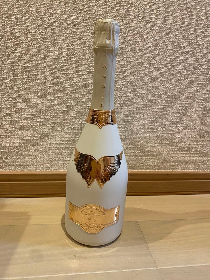 ANGEL ロゼ　シャンパン　箱無し