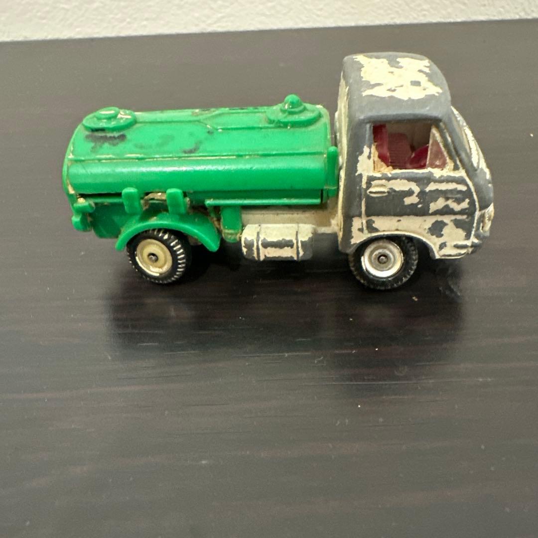 トミカ　いすゞ　エルフ　当時物