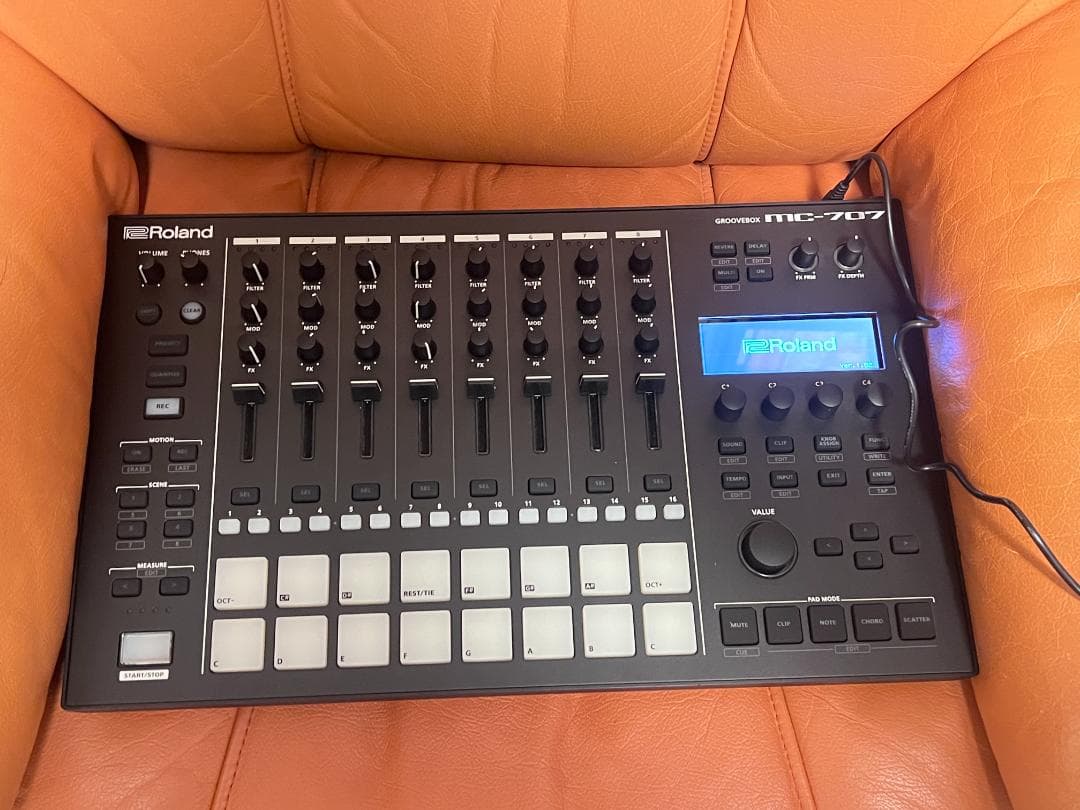 Roland MC-707　純正インナーホストバッグ+持ち運び用ソフトケース