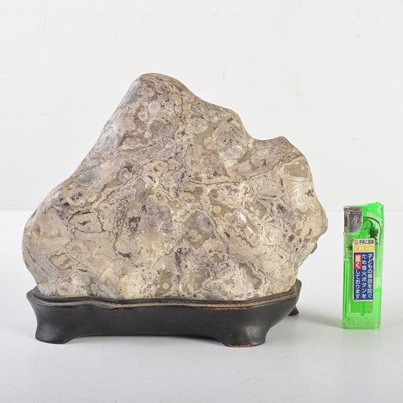 天然石　鑑賞石　梅花石　置物　重さ約2452g　唐木台付　V　R6916