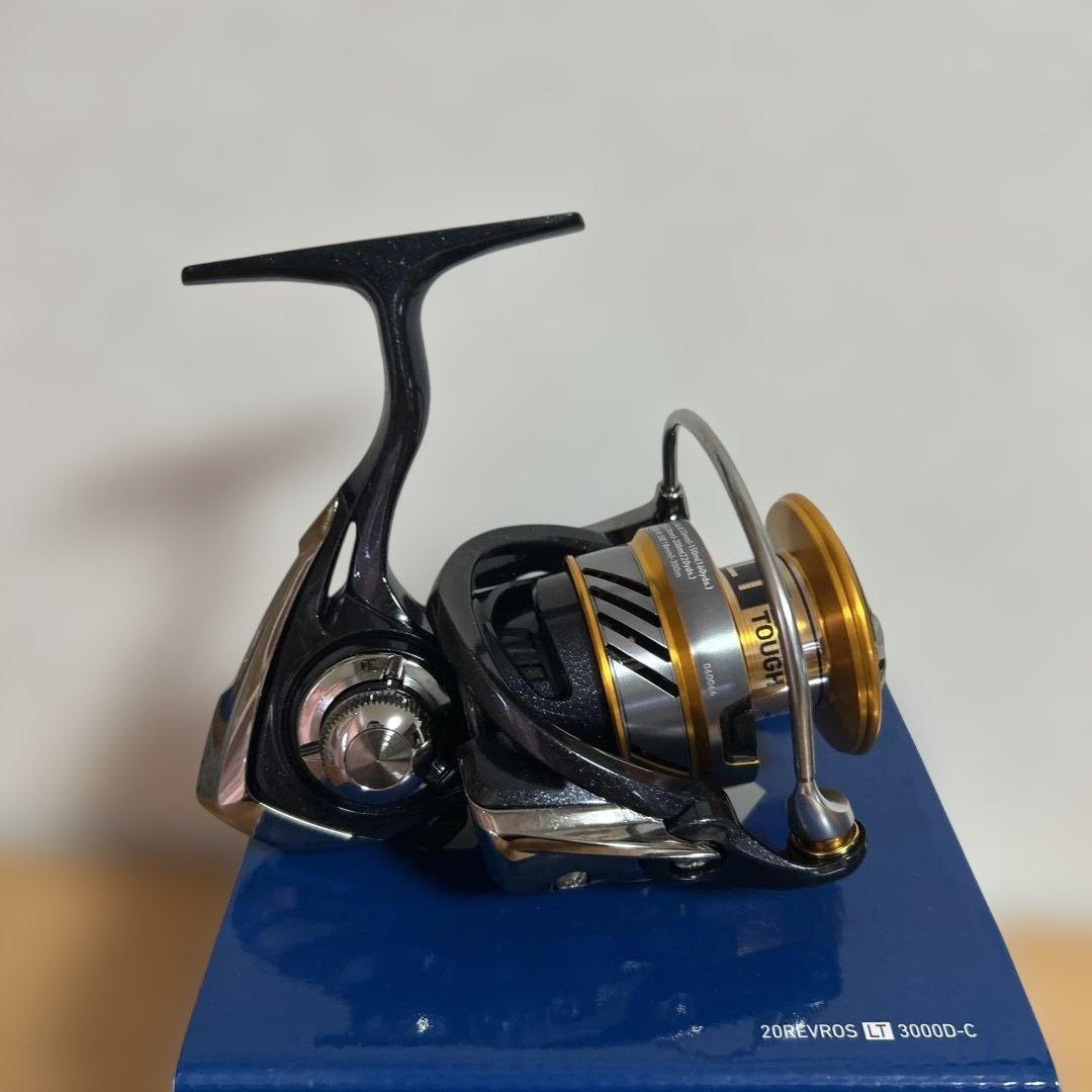 ダイワREVROSリール