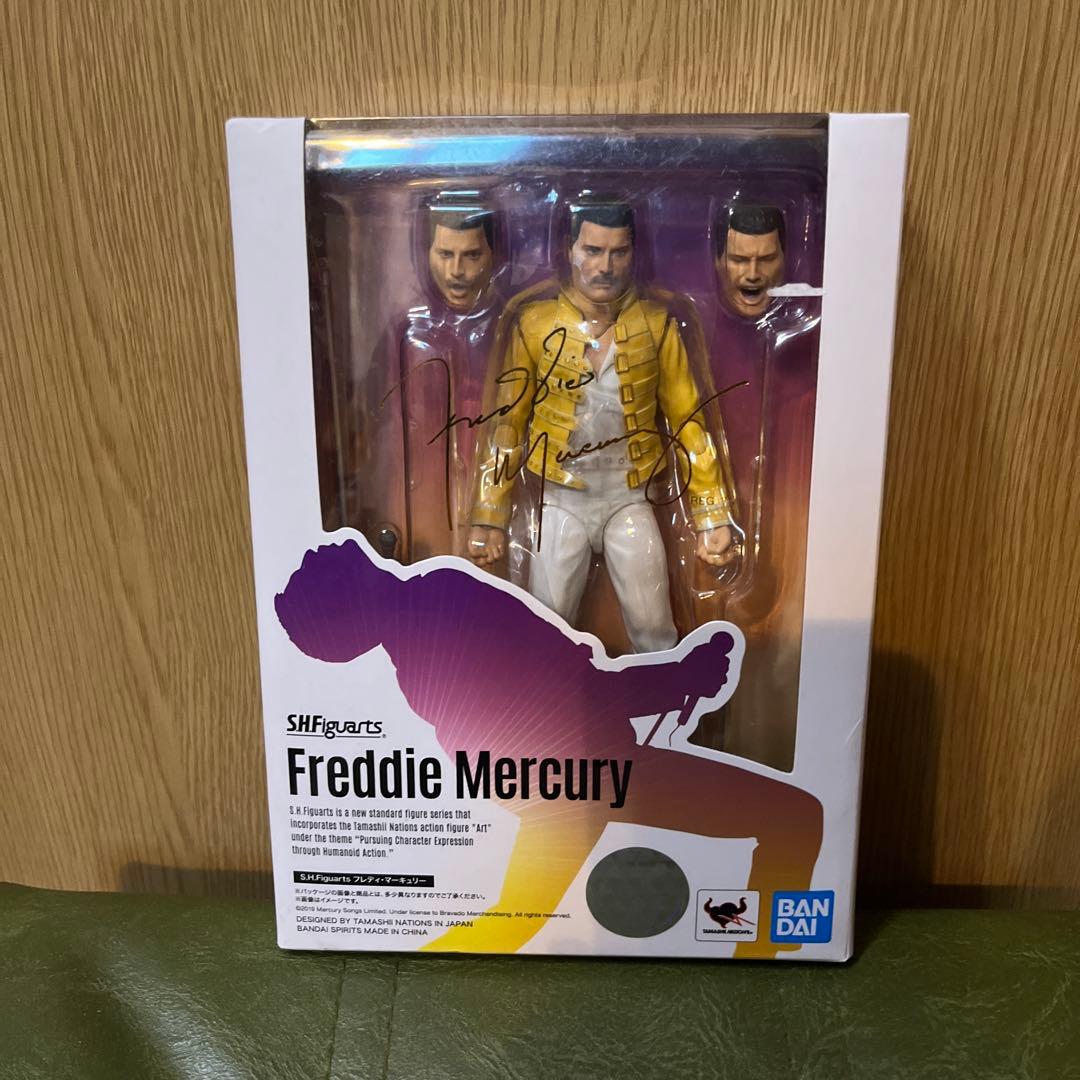 S.H.フィギュアーツ　フレディ・マーキュリー
