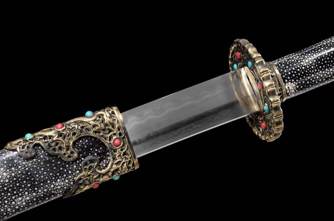 郡王サーベル（魚皮黒金）古兵器 武具　刀装具　日本刀　模造刀 居合刀