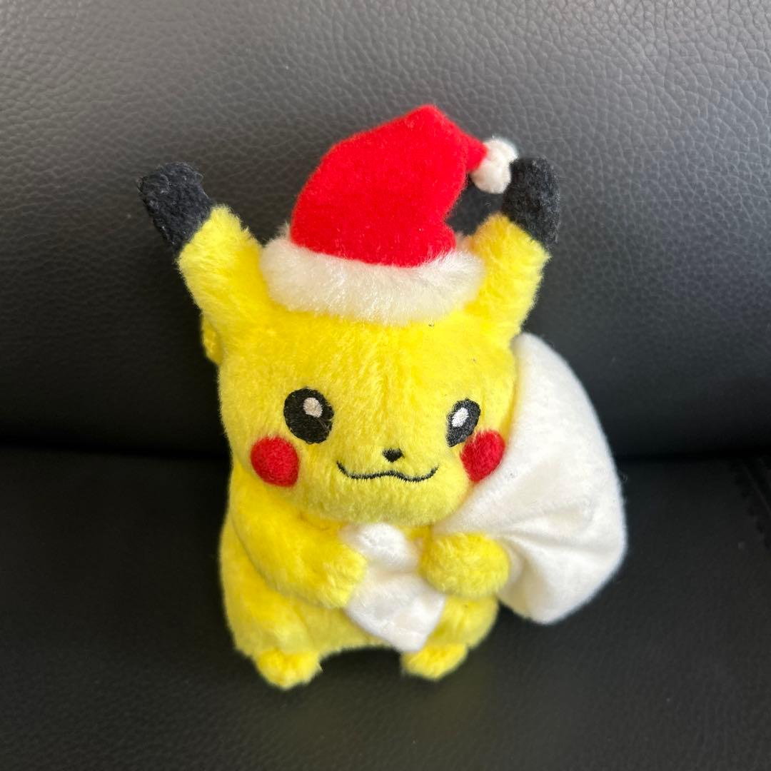 ポケモン　サンタクロース　ピカチュウ　キーチェーン　ポケモンセンター　2004