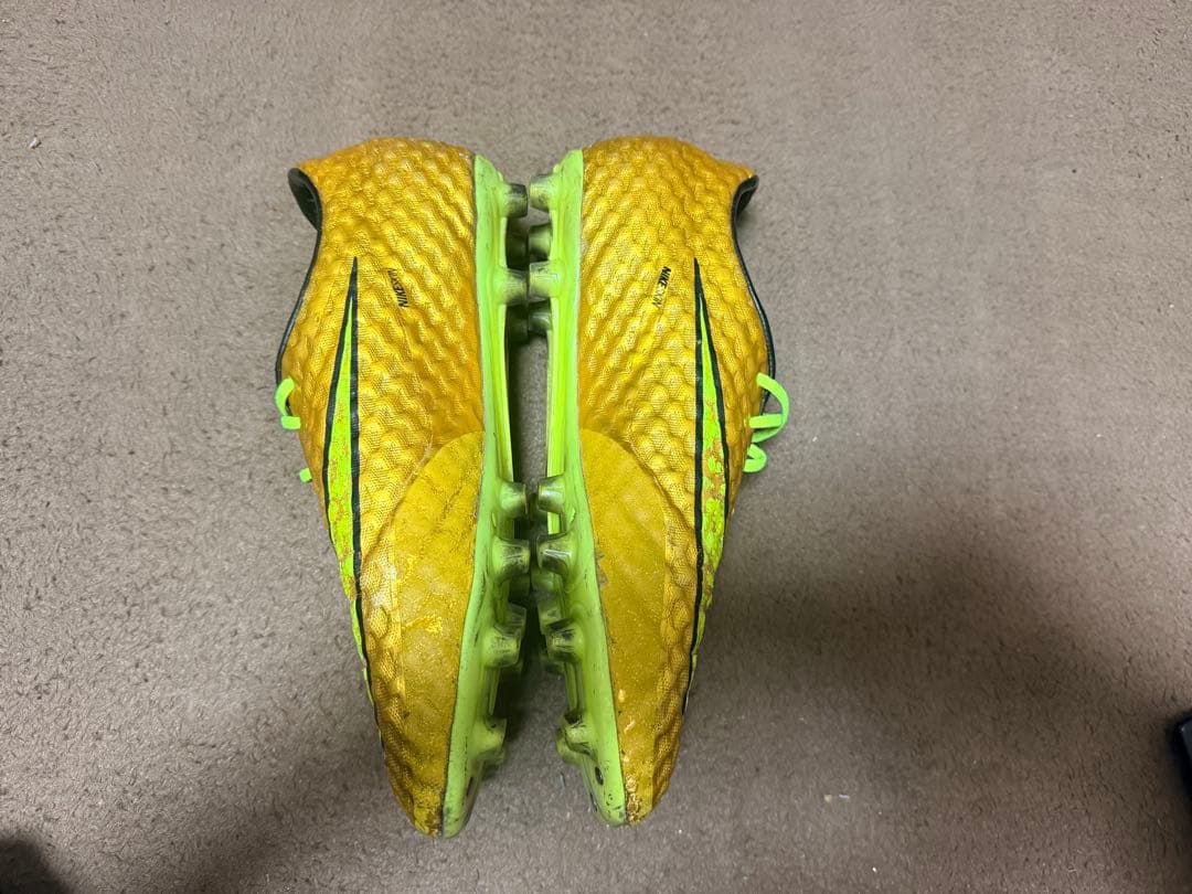 ナイキ ハイパーヴェノム