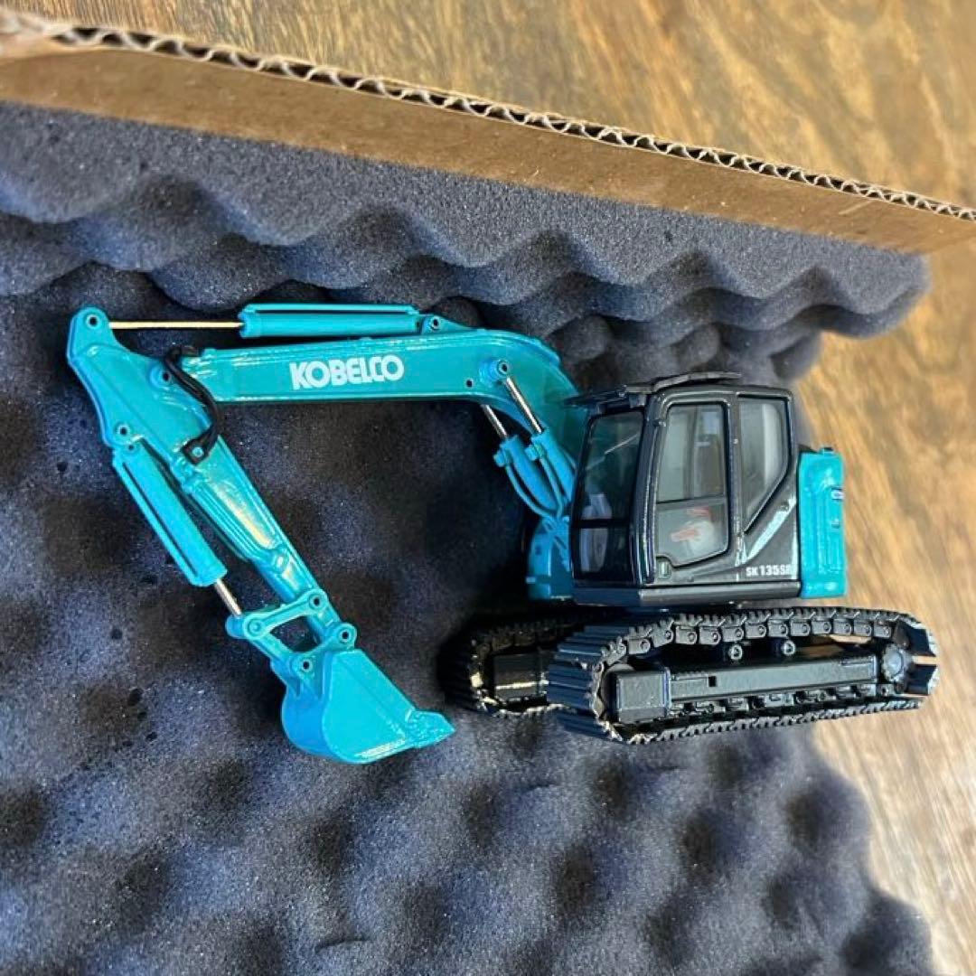 KOBELCO コベルコ　SK 135SR 1/50スケールモデル