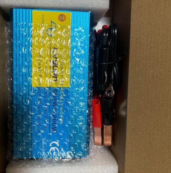 0817 LVYUAN 1500W 正弦波　純正弦波　インバーター 12V車載用