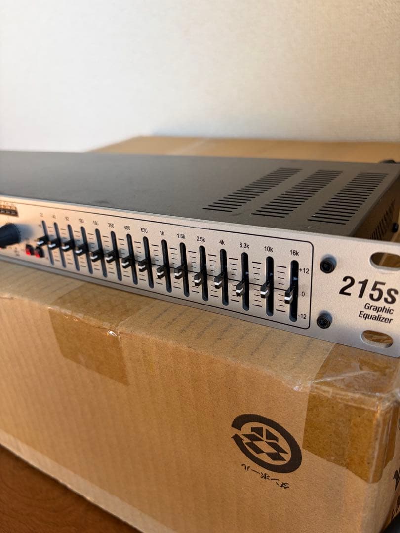DBX215s graphic equalizer本体のみ