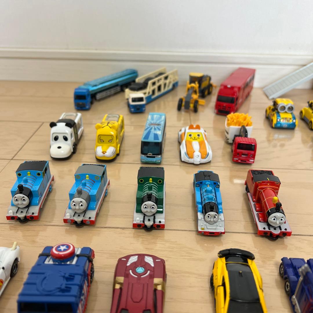 トミカ　ミニカー　トミカタウン　ビルドシティ　セブンイレブン　まとめ売り