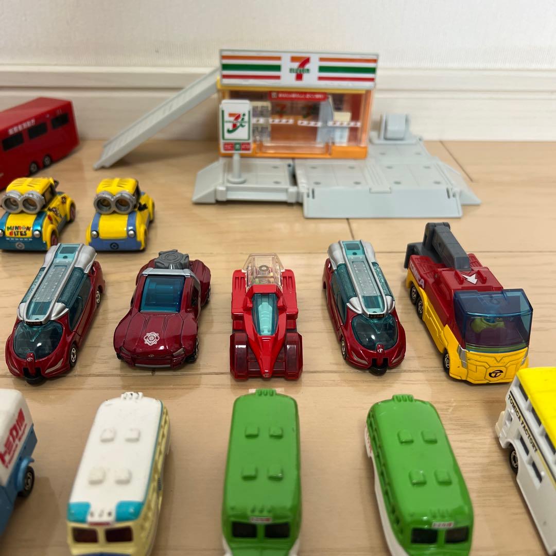 トミカ　ミニカー　トミカタウン　ビルドシティ　セブンイレブン　まとめ売り