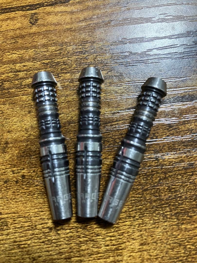 Target Black Marque 18g ダーツ