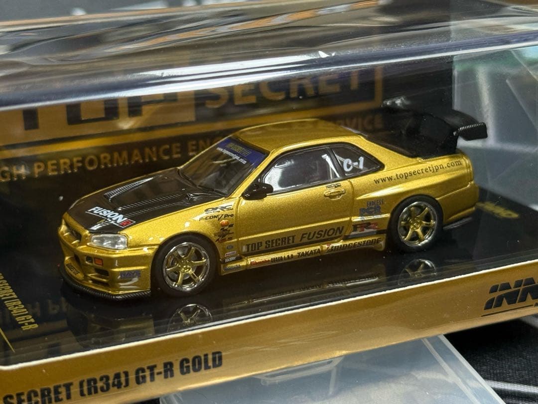 Inno64 1/64 TOP SECRET R34 GTR GOLD ミニカー