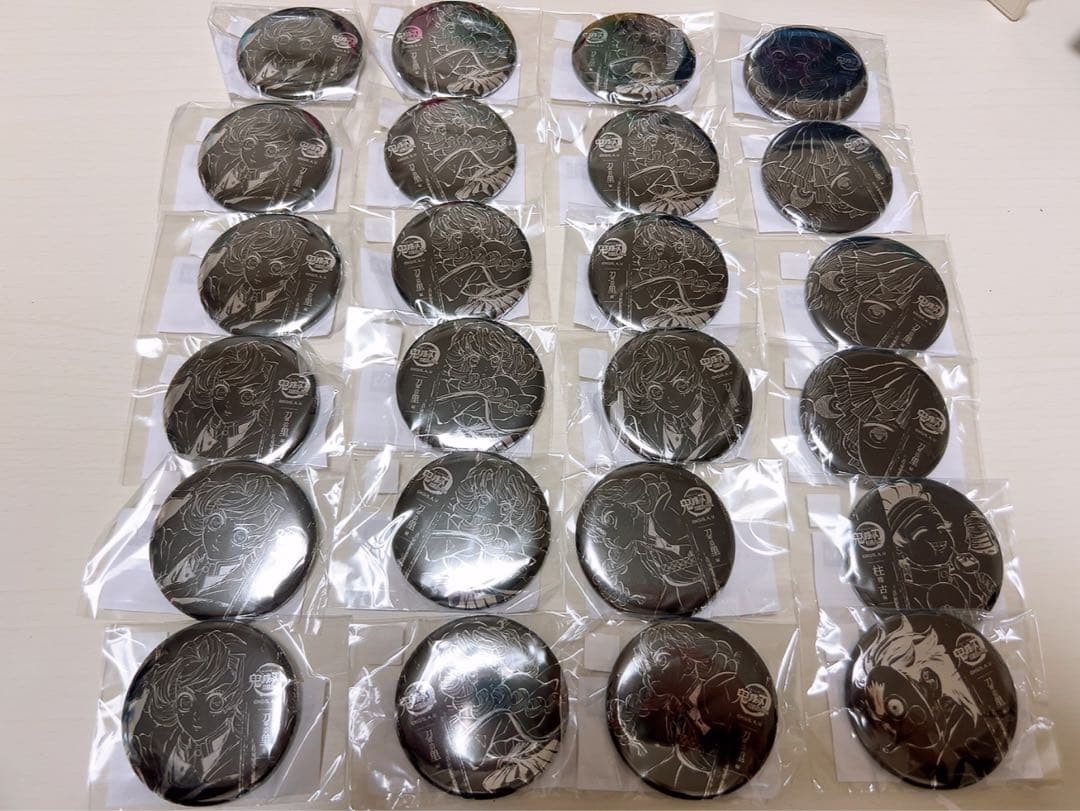 鬼滅の刃 全幕間画Webshopくじ B賞メタリック缶バッジ 刀鍛冶の里 柱稽古