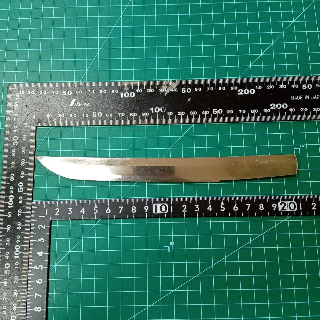 【ナイフ加工用玉鋼/合法サイズ】無銘脇差/錆身日本刀切先部分残欠／刃文直刃