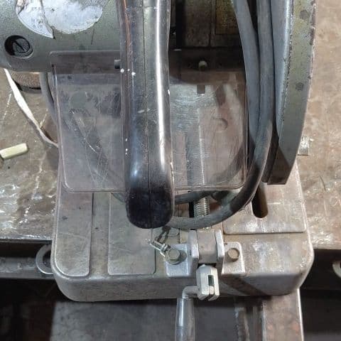 shindaiwa  チップソーカッター LA305