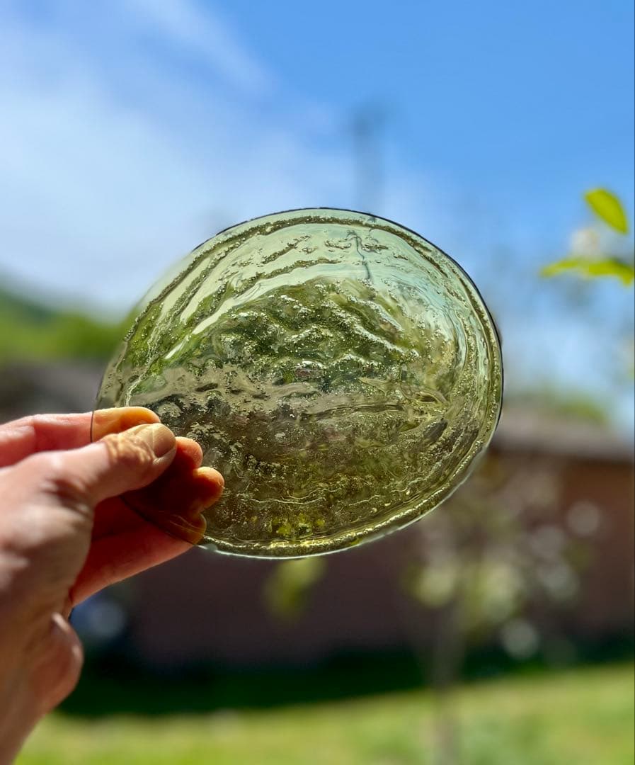 江戸ガラス　型吹きガラス　あわび型皿　黄色　ギヤマン　ビードロ　和ガラス