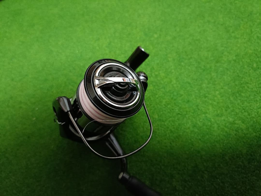 シマノ　23ヴァンキッシュ C2000S 替えスプール、スプールケース付