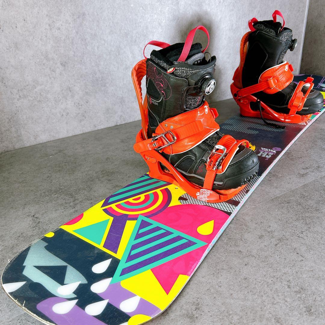 K2ケーツーvoom 143センチ×バイン　スノーボード2点セット