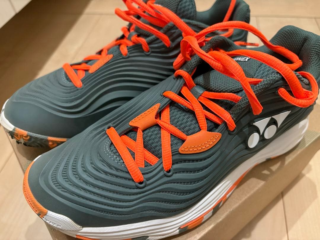 【美品・希少】ヨネックス フュージョンレブ5 メン GC オムニ用 26.0cm