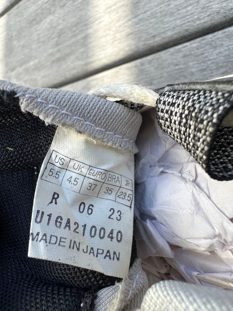 ミズノ陸上競技用スパイクシューズ 23.5