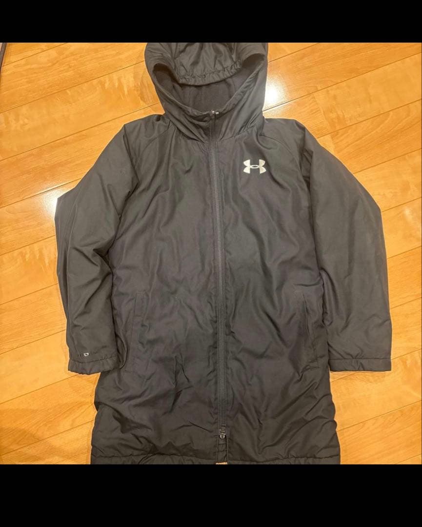 最終値下げ　美品★UNDER ARMOUR★防水ベンチコート★黒★YLG