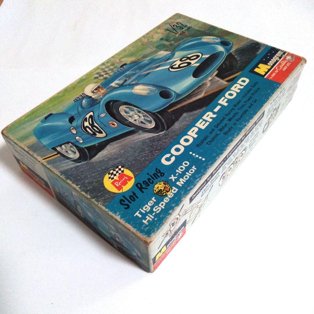［レア］モノグラム　クーパー　フォード　1/32 スロットカー組み立てキット