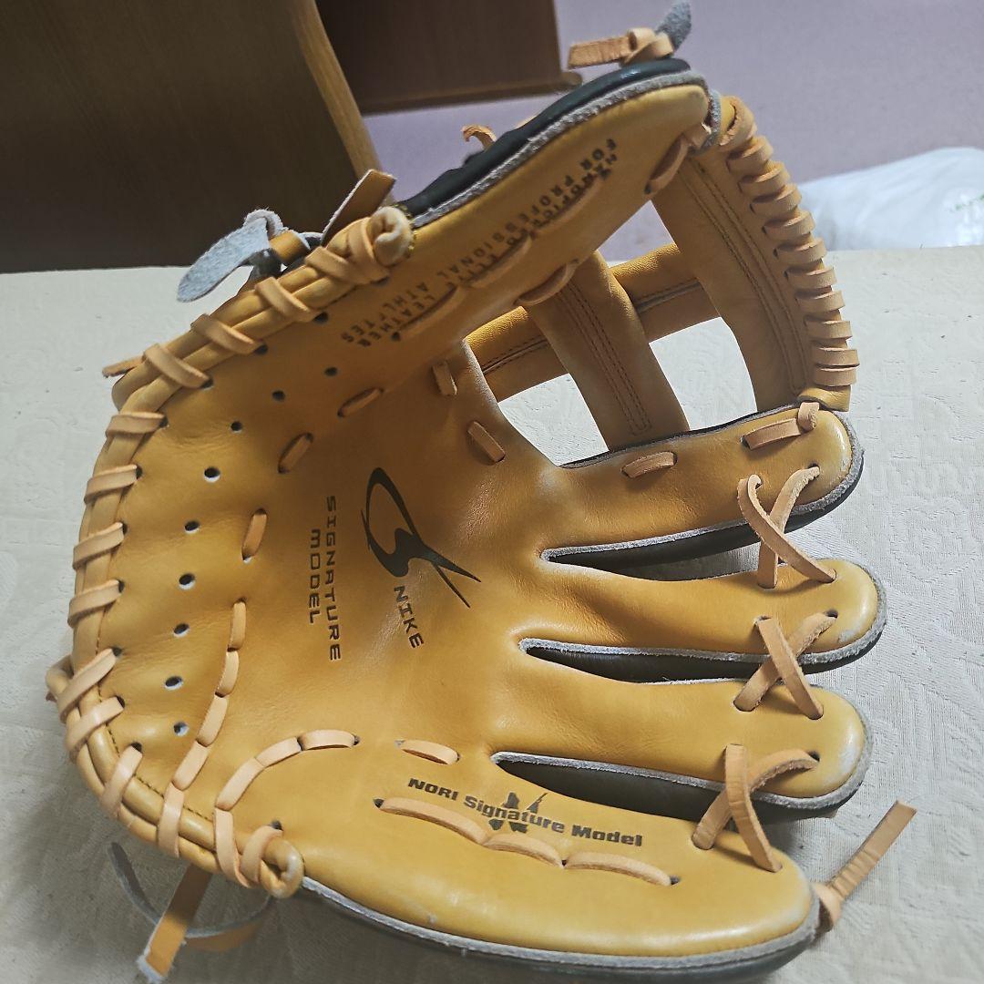 Nike 軟式グローブ 黒/黄