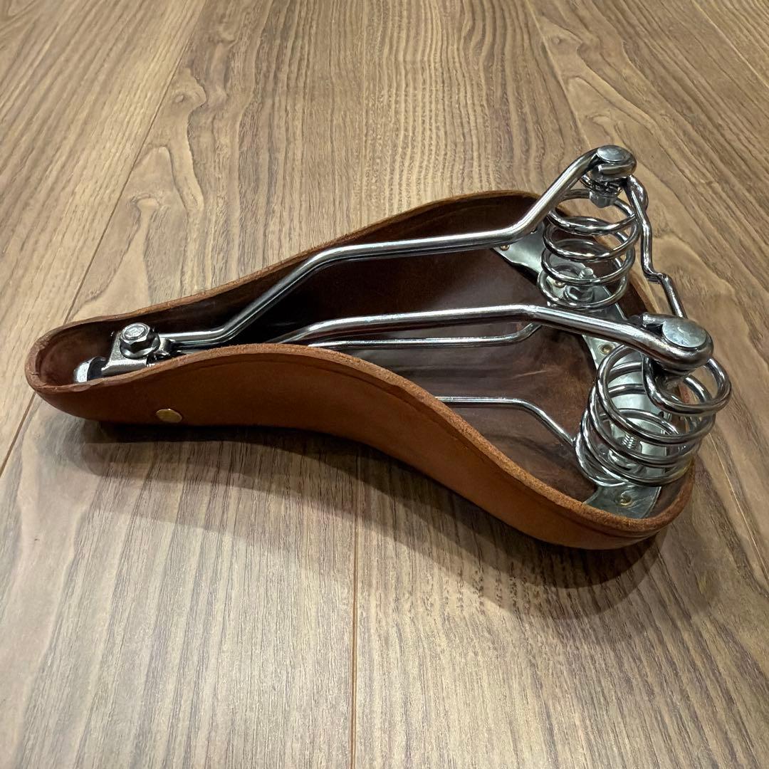 PEUGEOT Pacific 18 純正レザーサドル