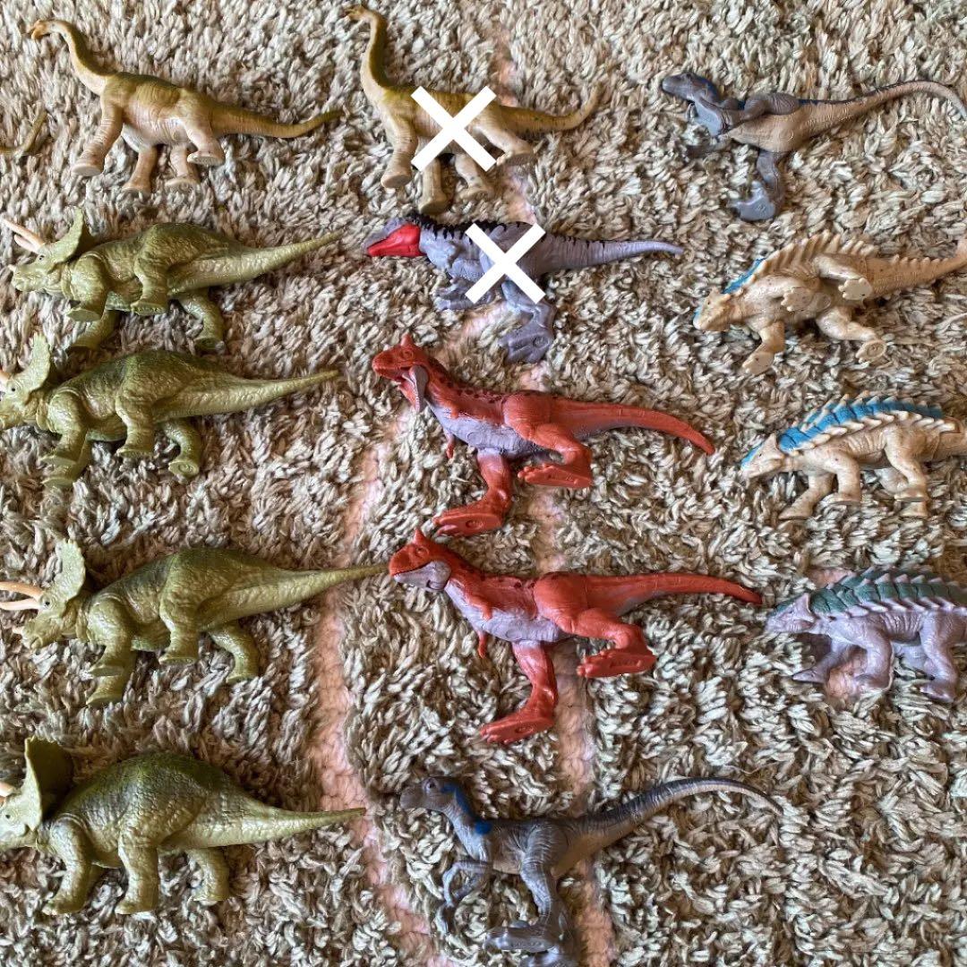 ジュラシックワールド　フィギュア