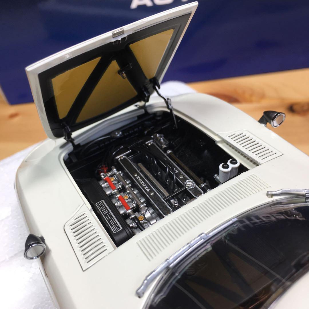 オートアート　トヨタ2000GT 再販版　超美品