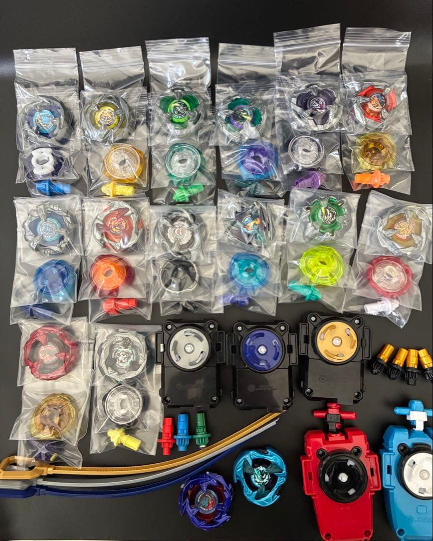 ベイブレードXセット 多数のパーツ付き　中古品