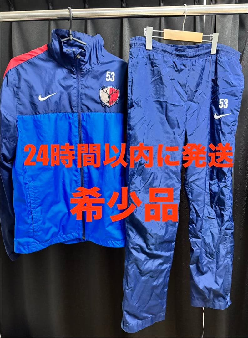 鹿島アントラーズ　スタッフ支給品　ウインドブレーカー