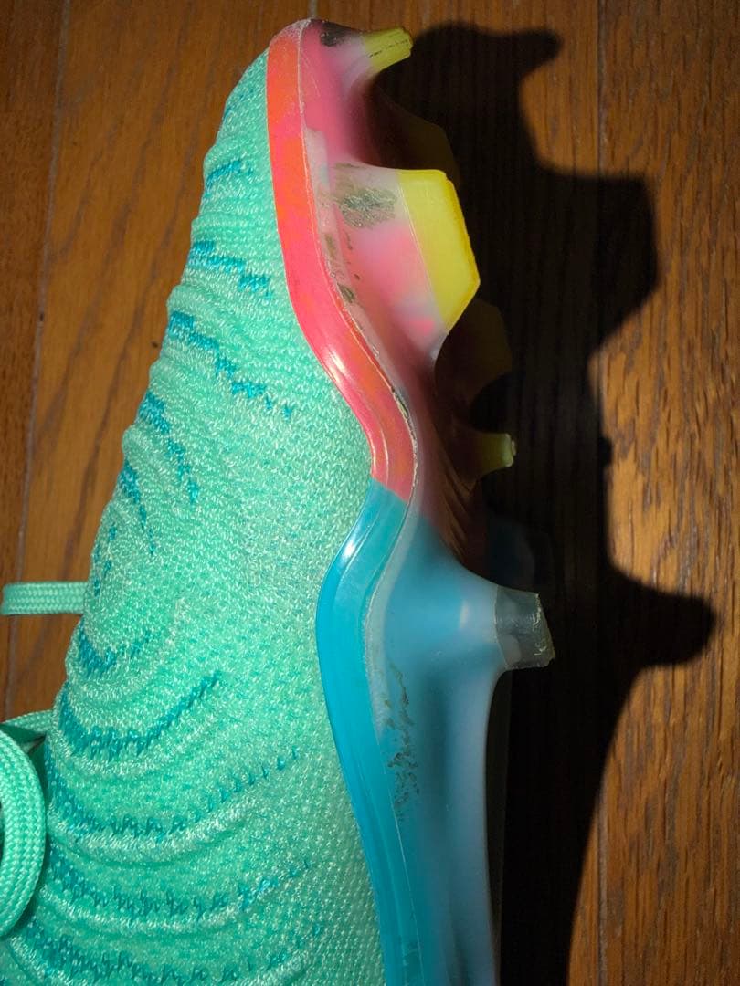 Nike ファントムLUNA 2 エリート　FG