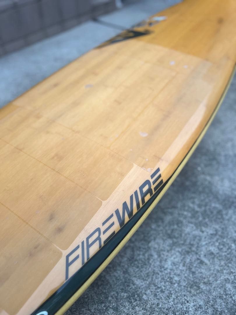 FIREWIREファイヤーワイヤーSpitfire 5’8” フィン付き初心者
