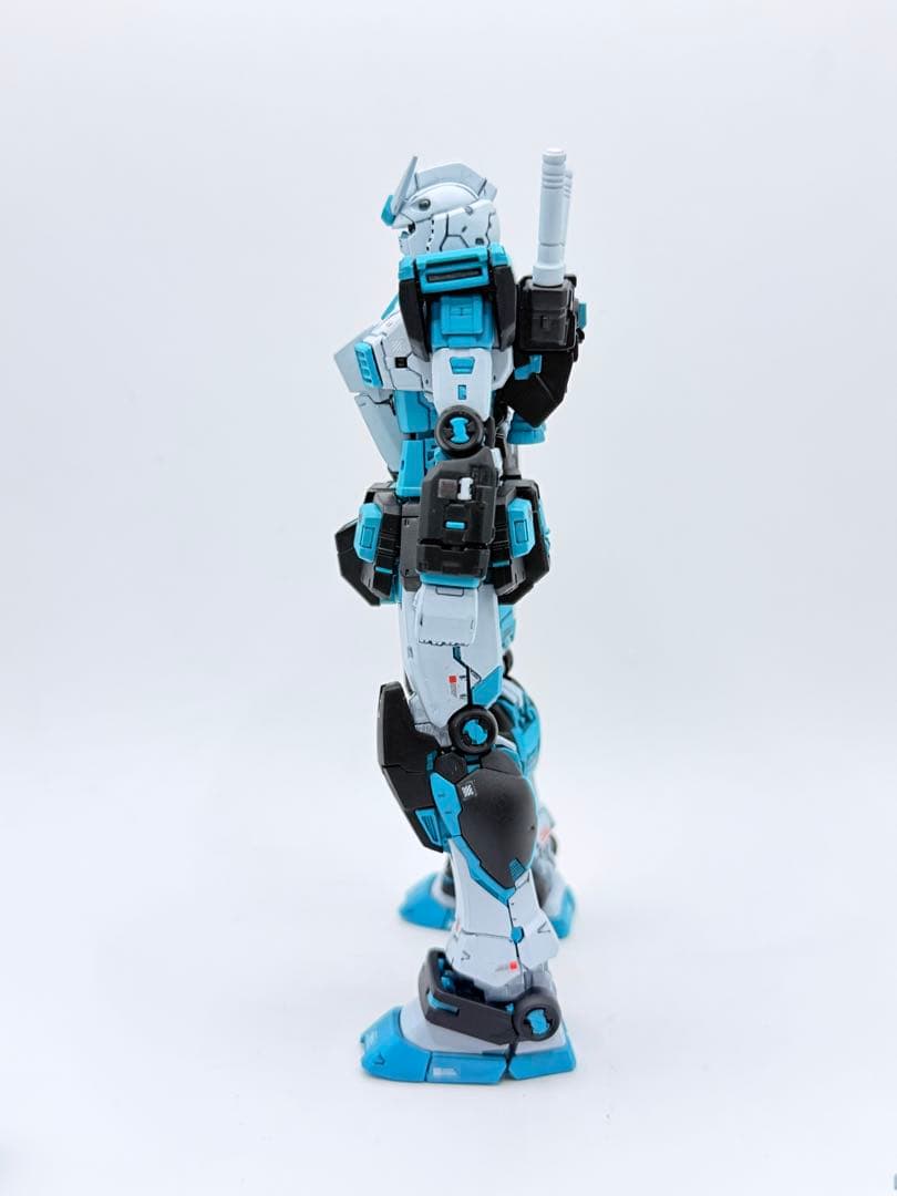 【塗装済】 RGガンダム2.0 初音ミクカラー塗装