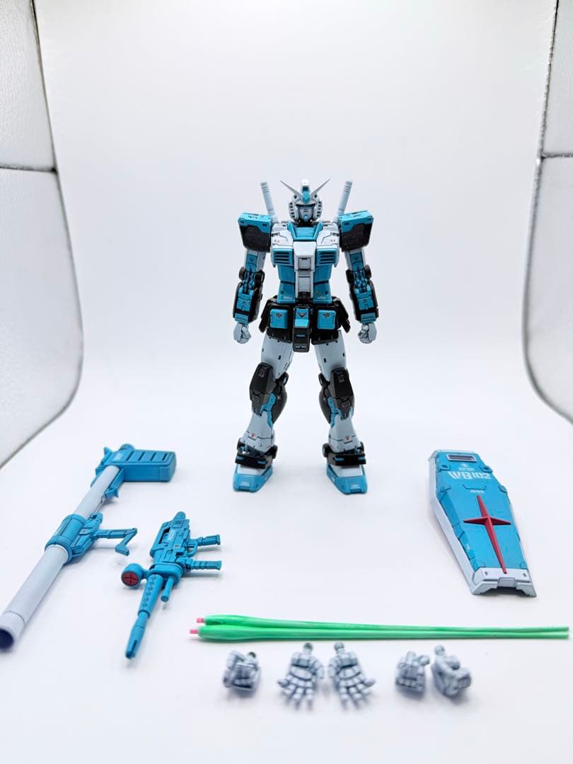 【塗装済】 RGガンダム2.0 初音ミクカラー塗装