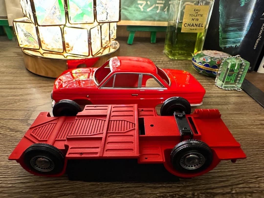 アリイ 日野コンテッサ プラモデル 完成品