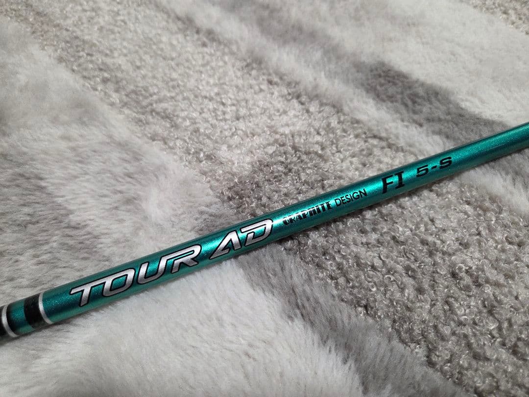 【美品】TOUR AD F1 5-S テーラーメイドスリーブ
