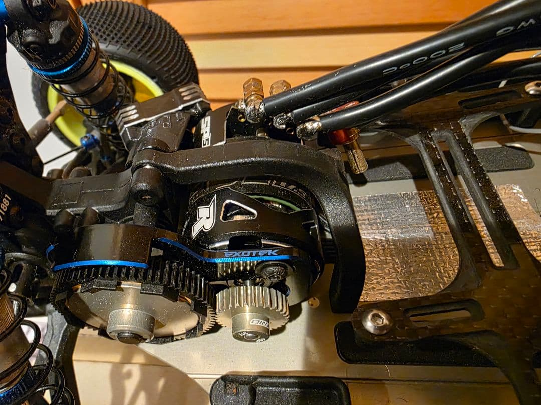 アソシ B6.4 メカ、オプション付き 低走行